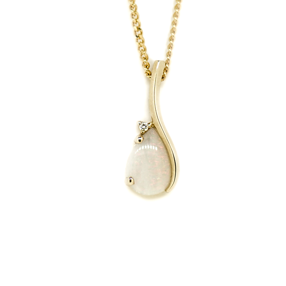 14ct Yellow Gold Solid Opal Pendant