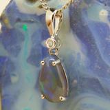 18ct White Gold Lightning Ridge Crystal Opal Pendant