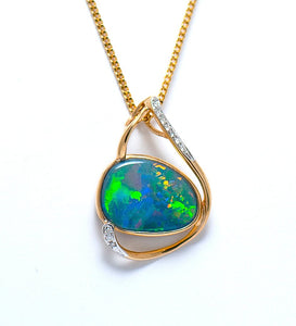 14ct Yellow Gold Doublet Opal Pendant with Diamonds